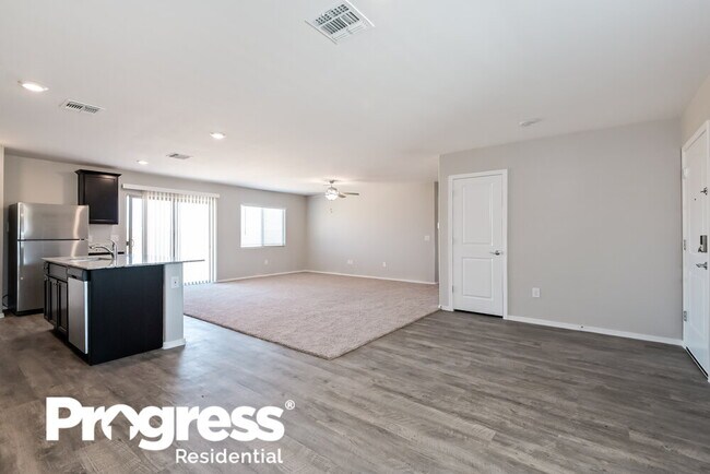 Building Photo - 6936 S Portugal Ave