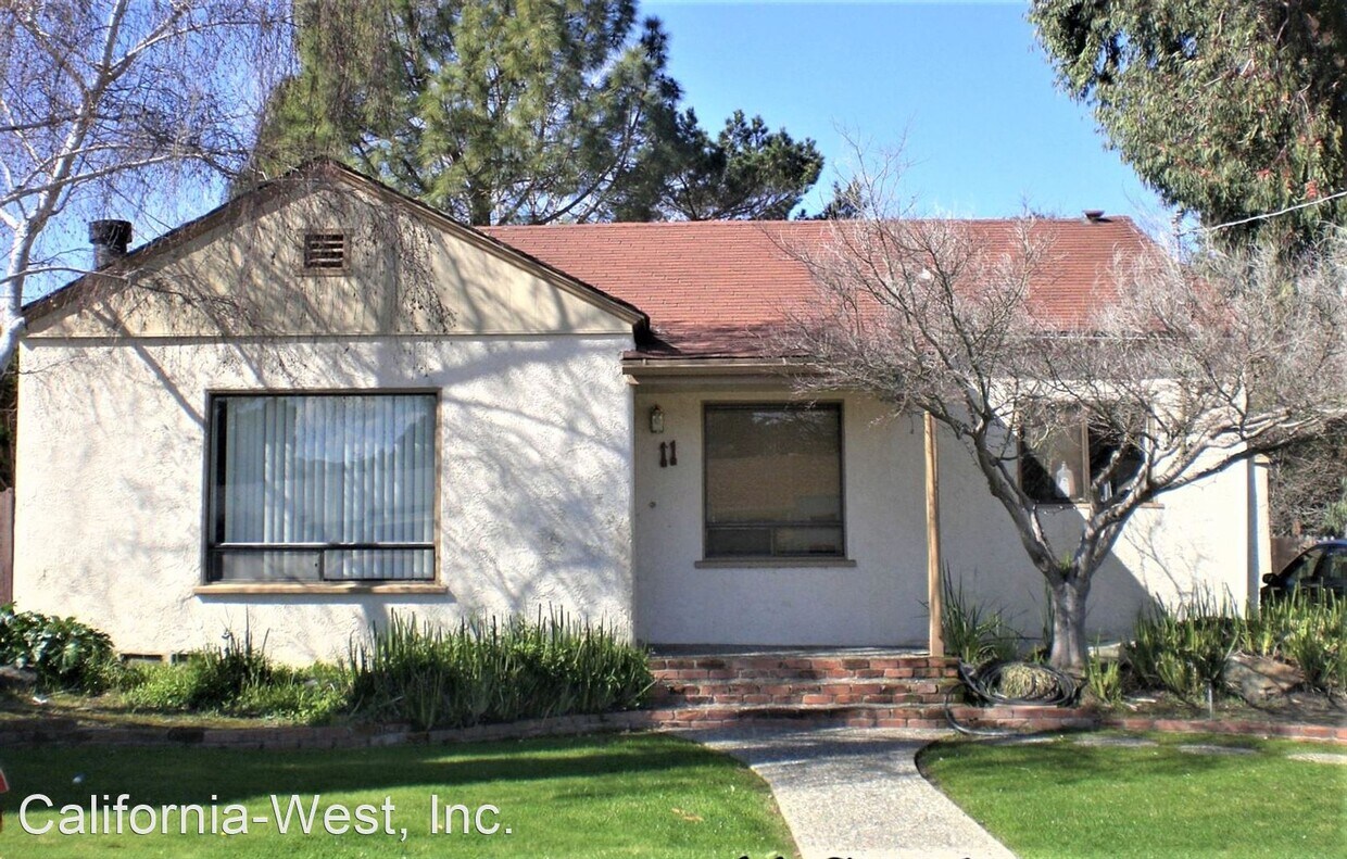 Primary Photo - 4 br, 2 bath House - 11 S. Tassajara Dr.