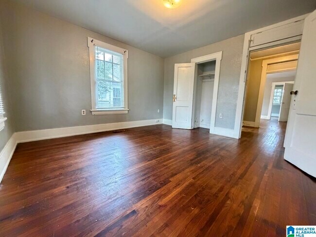 Foto del edificio - 1782 McMillon Ave