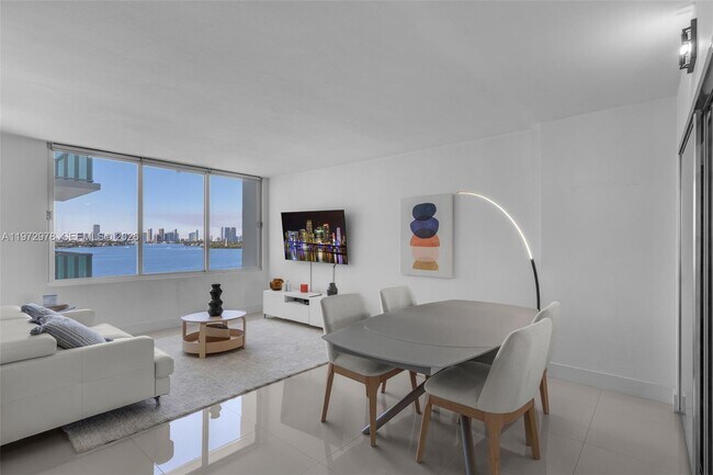 Foto del edificio - 1000 West Ave