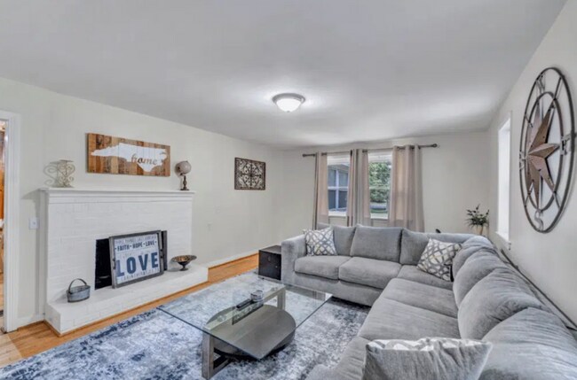 Foto del edificio - 8521 Old Stage Rd