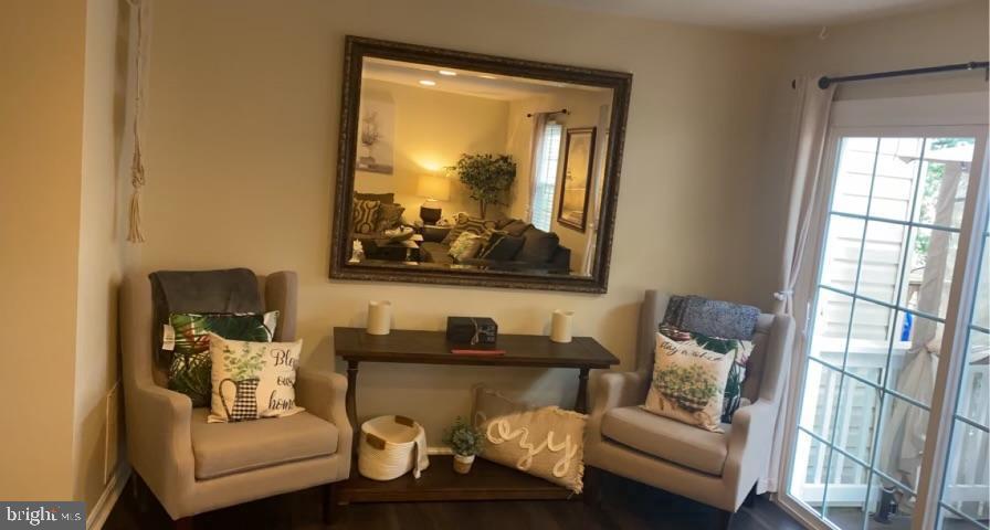 Foto principal - 9073 Reynolds Pl