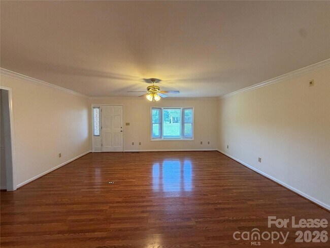 Foto del edificio - 236 Meadow Oaks Dr