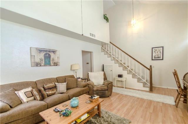 Foto del edificio - 2312 Forestbrook Dr