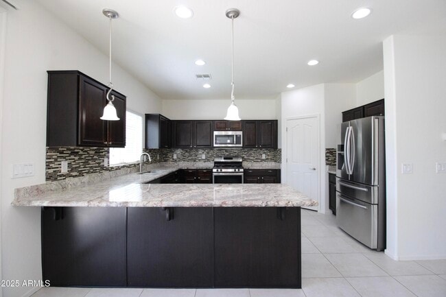Building Photo - 1819 W Bonanza Dr