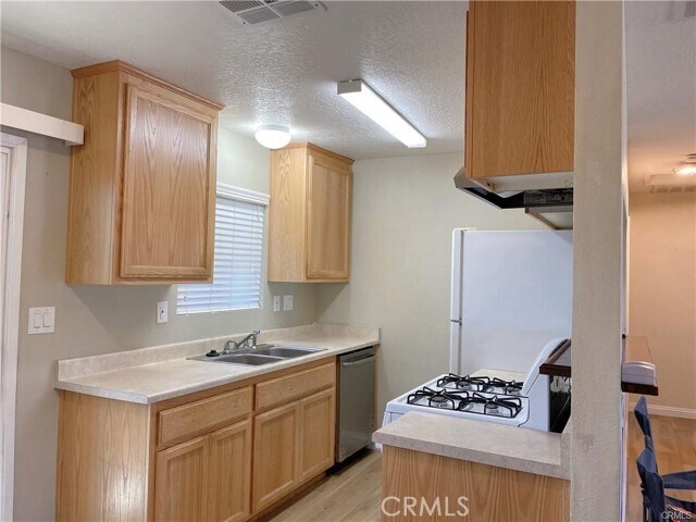 Foto del edificio - 16397 Spruce St