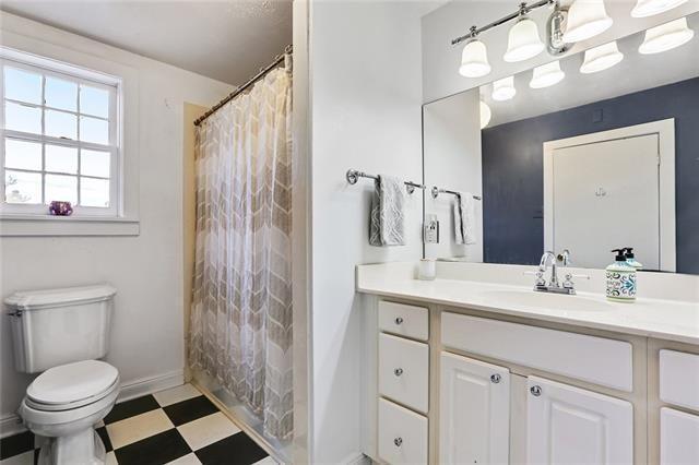 Building Photo - 4920 Baronne St