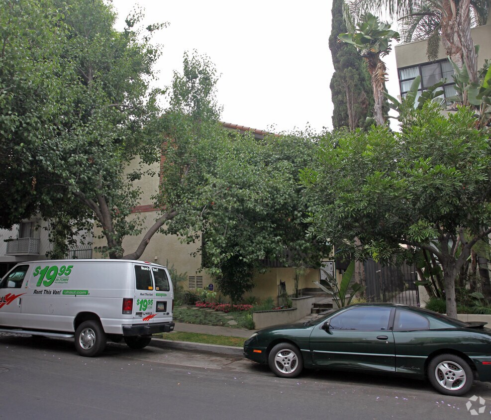 Foto principal - 11954 Goshen Ave
