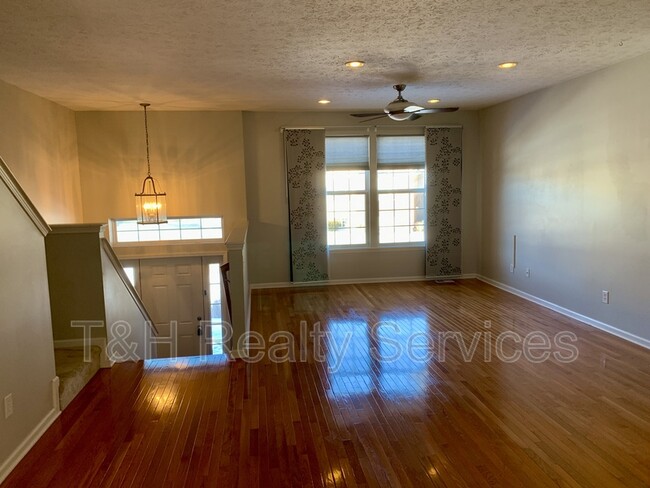 Building Photo - 8346 Codesa Way