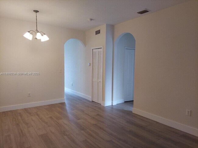 Building Photo - 17820 NW 73rd Ave