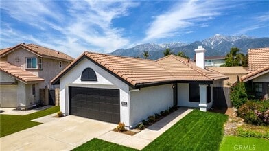 Building Photo - 10638 Grandview Dr