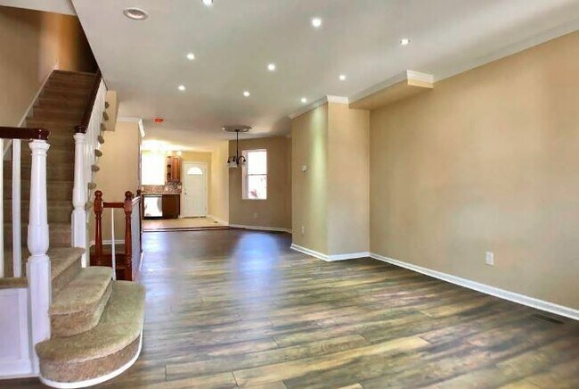 Foto del edificio - 150 E Walnut Ln
