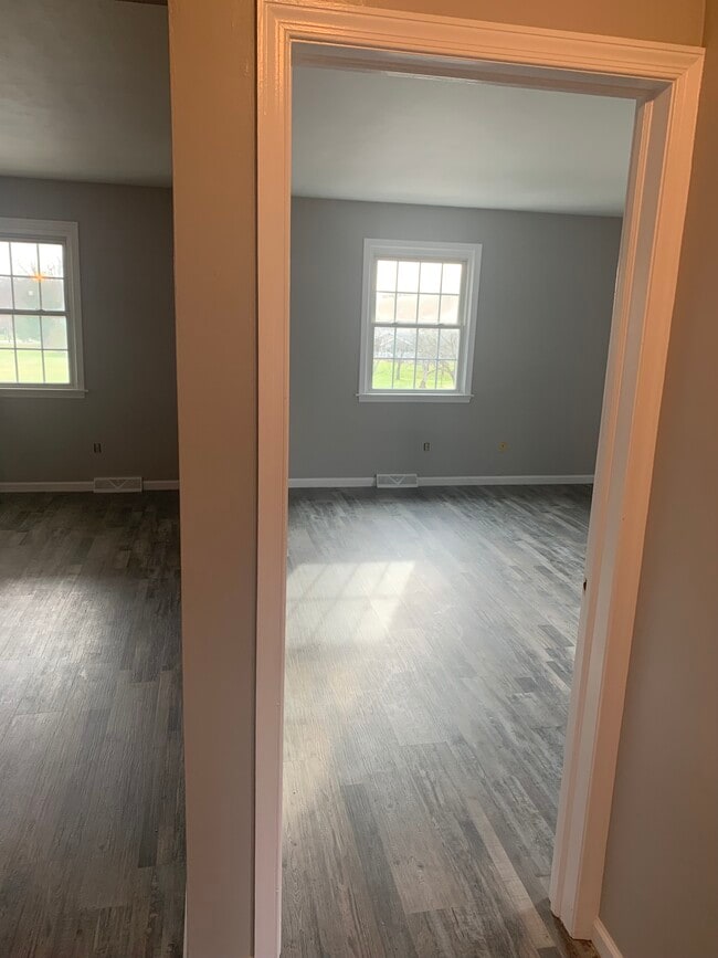 Family room and entranceway into Master Bedroom - 315 Maidenblush Dr