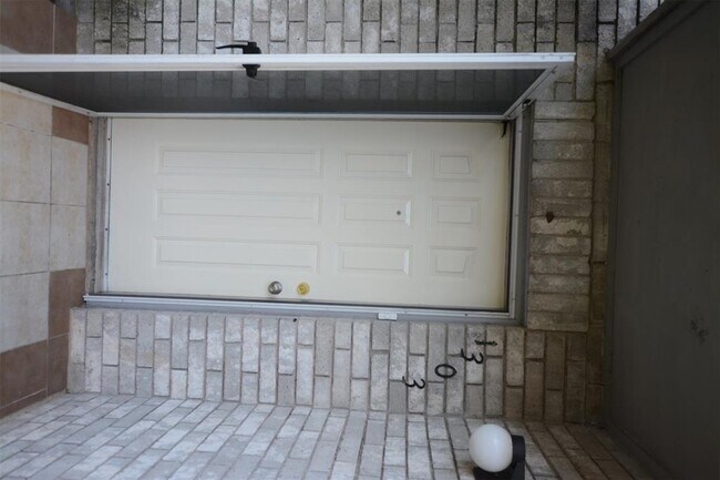Foto del edificio - 9700 Leawood Blvd