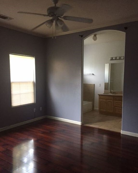 Master bedroom with view of the entrance to master bath - 3517 T St