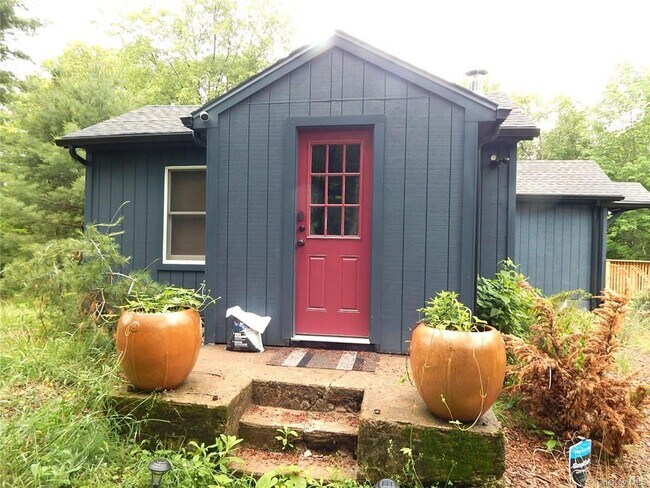 Foto del edificio - 300 Cohen and Cohen Rd