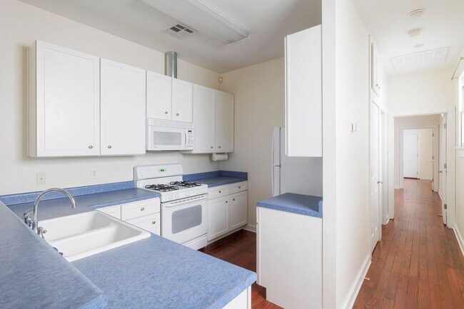 Foto del edificio - 4802 Banks St