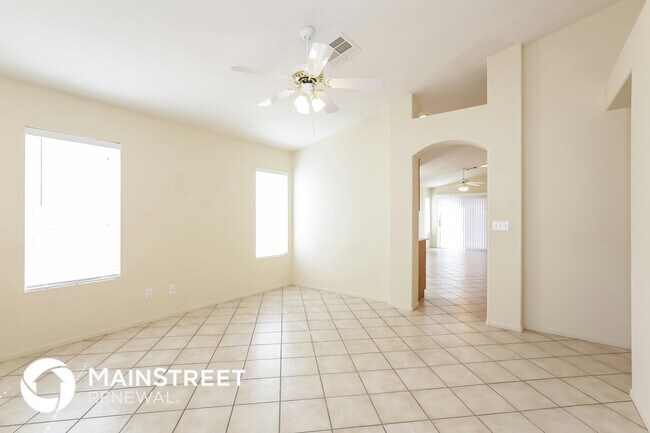 Foto del edificio - 7441 Tumbling St