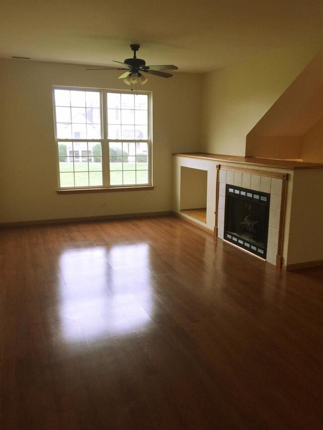 Foto del edificio - 1616 Fieldstone Drive N, Shorewood, IL, 60404