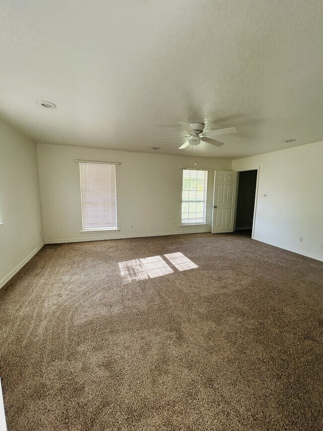 Foto del edificio - 11320 Allen Rd