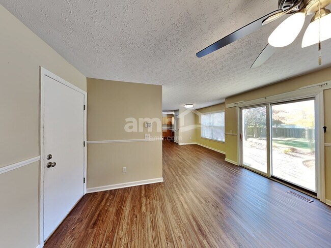 Building Photo - 45 Fieldcrest Drive