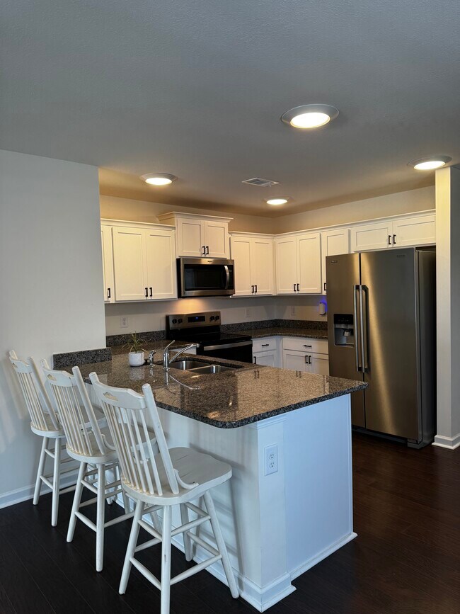 Foto del edificio - 1131 Clearwater Ln