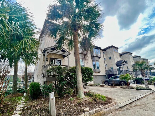 Building Photo - 18301 Starboard Dr