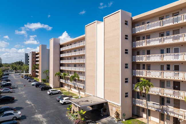 Building Photo - Meadowbrook Towers