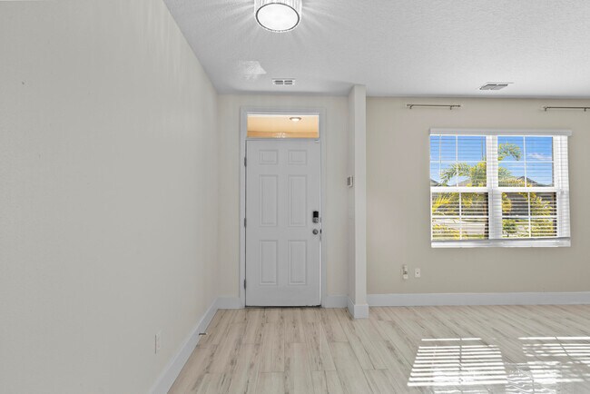 Foto del edificio - 6455 NW Castlebrook Ave