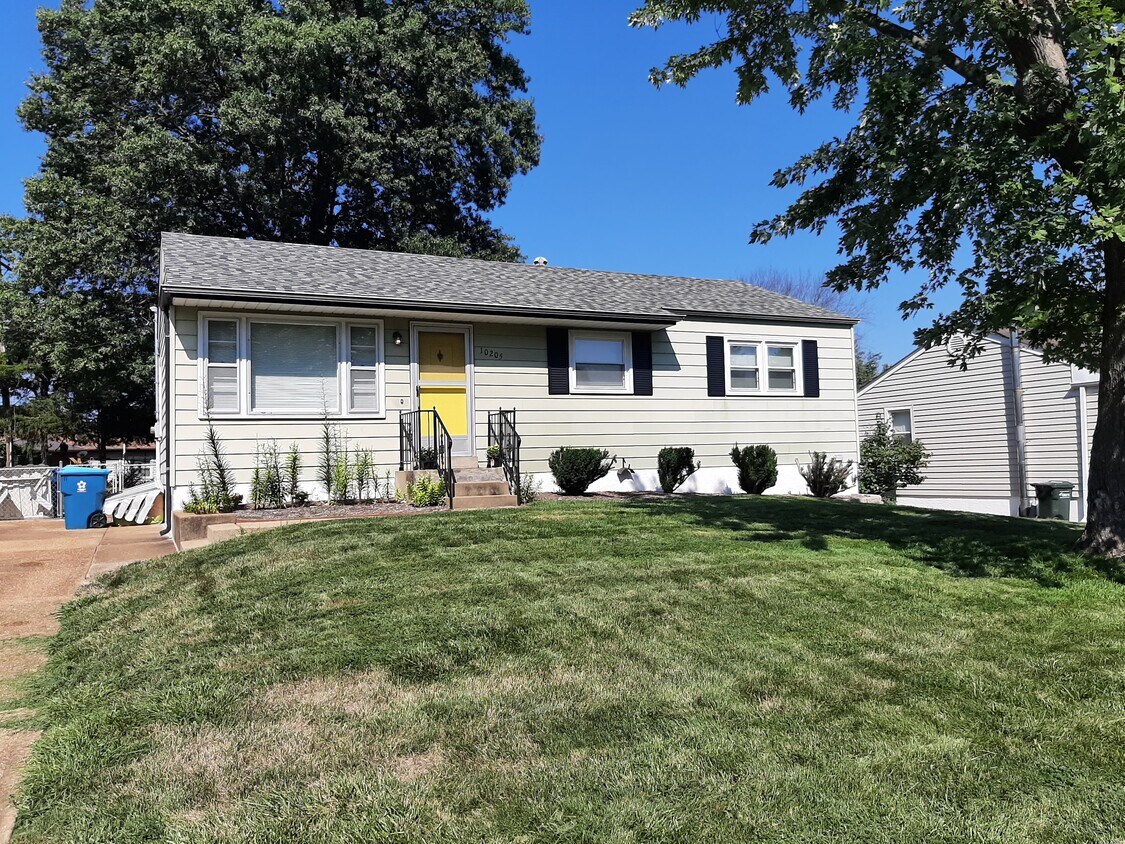 10205 Dandridge Dr, Green Park, MO 63123 House Rental in Green Park