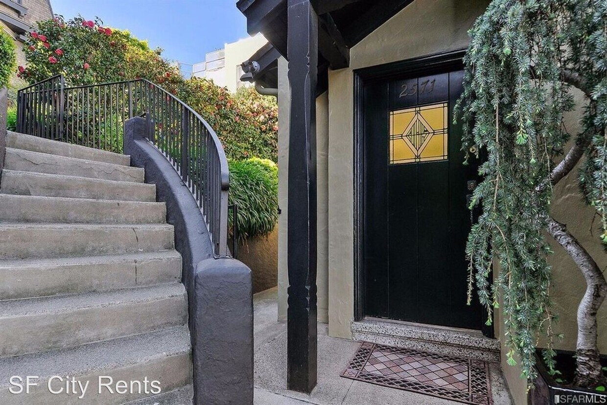 Primary Photo - 2571 Filbert St