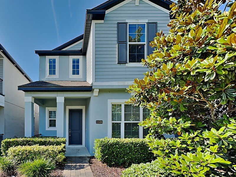 Foto principal - 11530 Charnock Dr