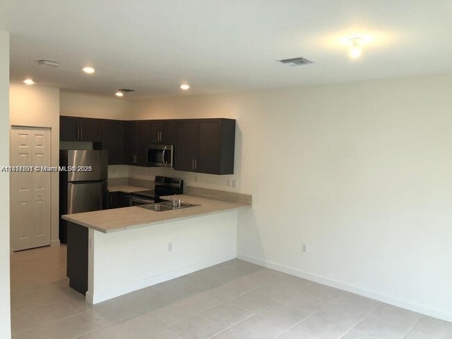 Building Photo - 4715 Brumby Terrace