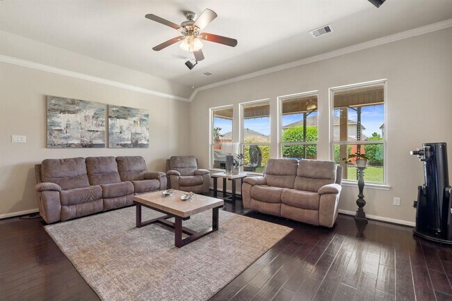 Foto del edificio - 9131 Basin Ridge Ln