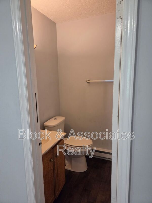 Foto del edificio - 306 Reece Ave