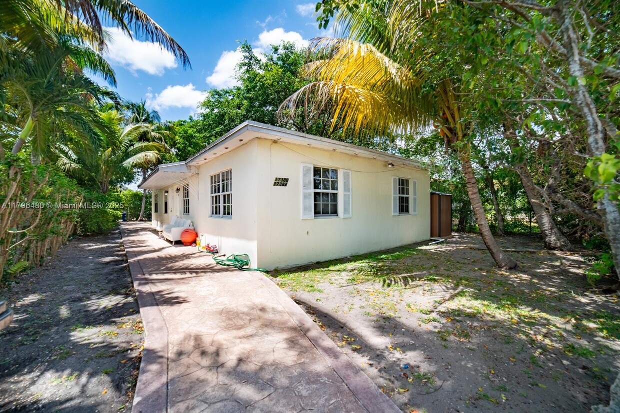 Foto principal - 17380 NE 4th Pl