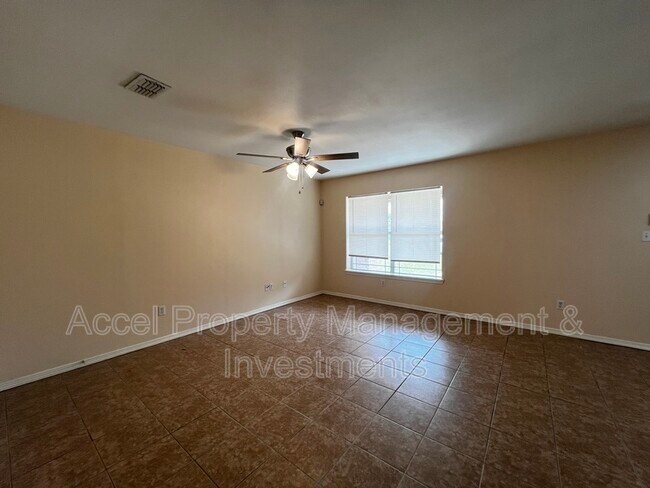 Foto del edificio - 811 French Ave