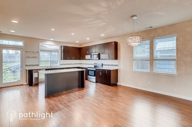 Foto del edificio - 4319 South 10th Street, Tacoma, WA, 98405