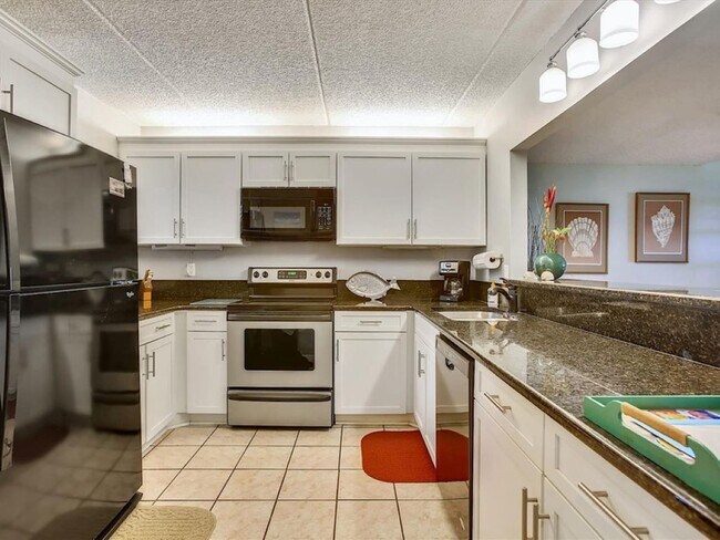 Building Photo - 6100-6A1A A1A S