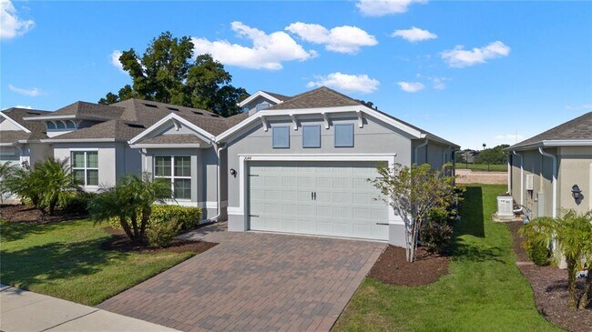 Foto del edificio - 2044 Flora Pass Pl