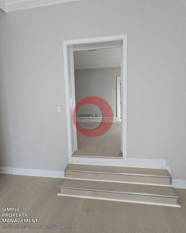 Photo - Multi-family building with huge yard Apartment