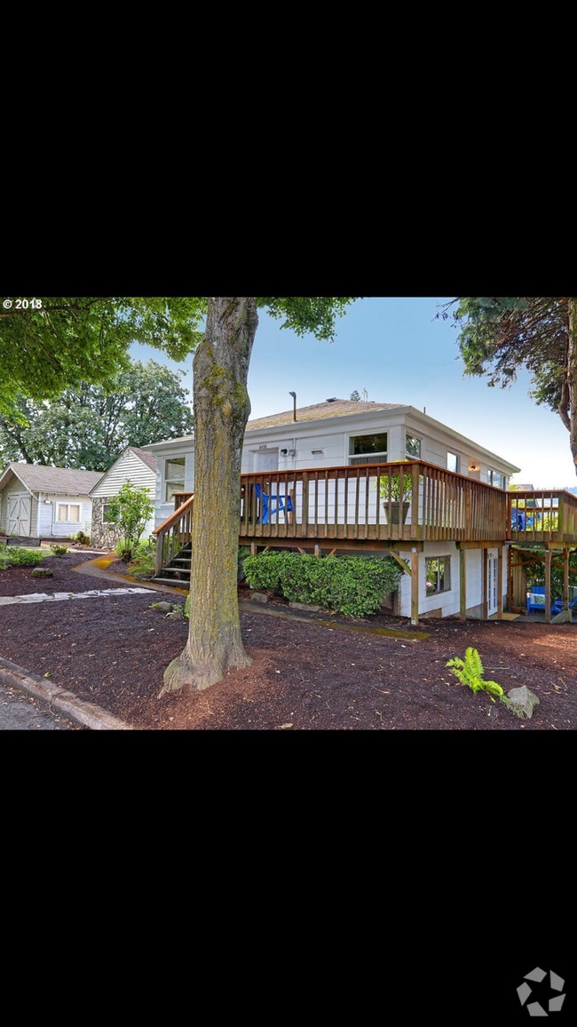 Building Photo - 8430 N Princeton st