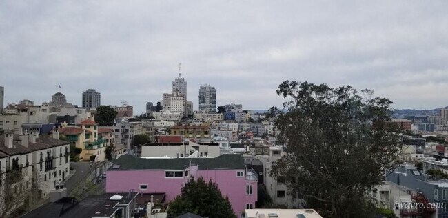 Foto del edificio - 1000 Green St