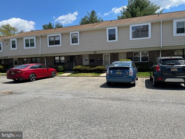 Building Photo - 1508 Silver Ct