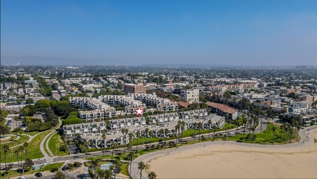 Building Photo - 2940 Neilson Way