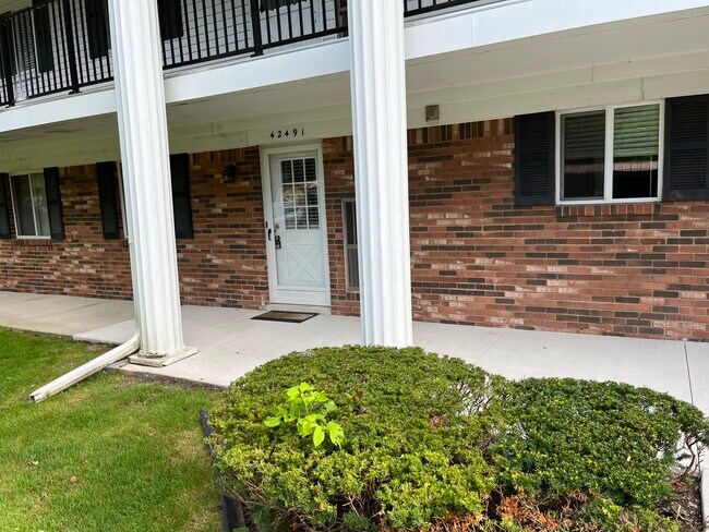 Foto del edificio - 42491 Plymouth Hollow Dr