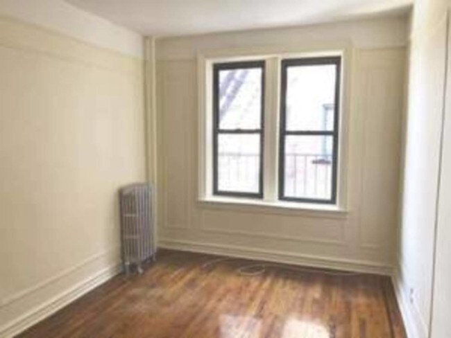 Building Photo - 41-06 50th Ave