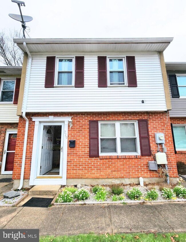 Building Photo - 719 Kilgor Ct