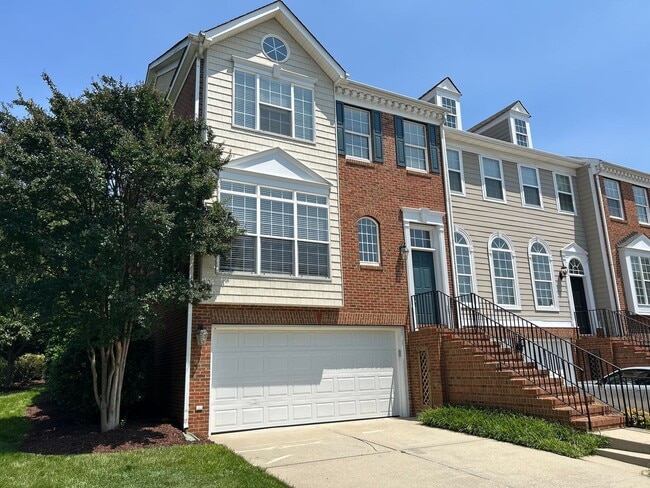 Building Photo - 1100 Kirkeenan Cir