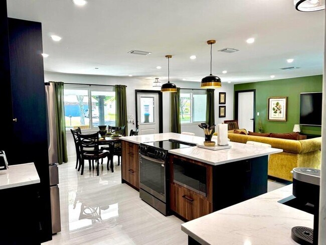 Foto del edificio - 4101 NW 10th St